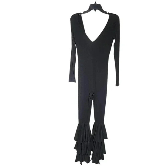 Fashion Nova Bell bottom jumpsuit. Size Medium - Picture 3 of 6